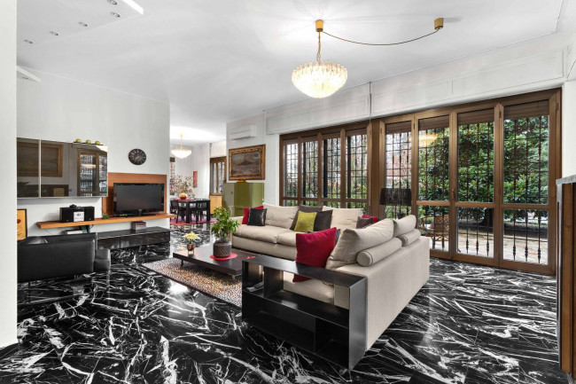 Villa in Vendita a Cinisello Balsamo