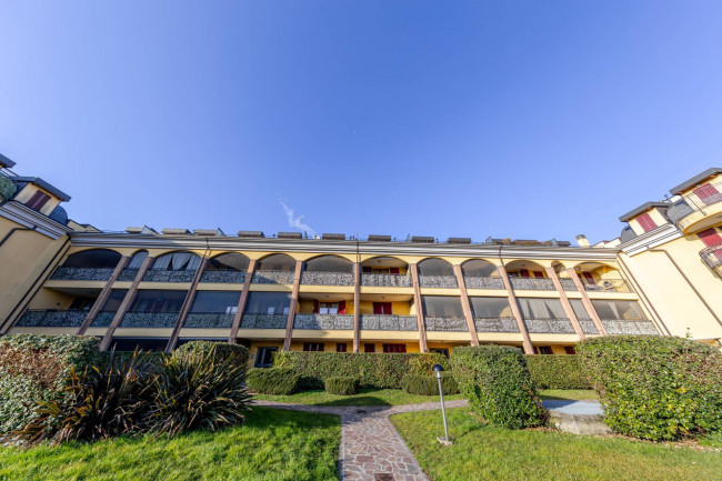 Box o garage in Vendita a Brugherio