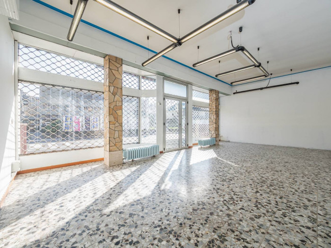 Immobile commerciale in Affitto a Como