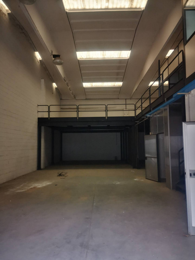 Shed for Sale in Arconate