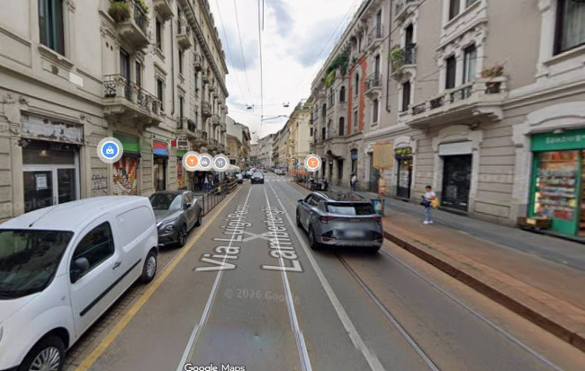 Negozio in Affitto a Milano