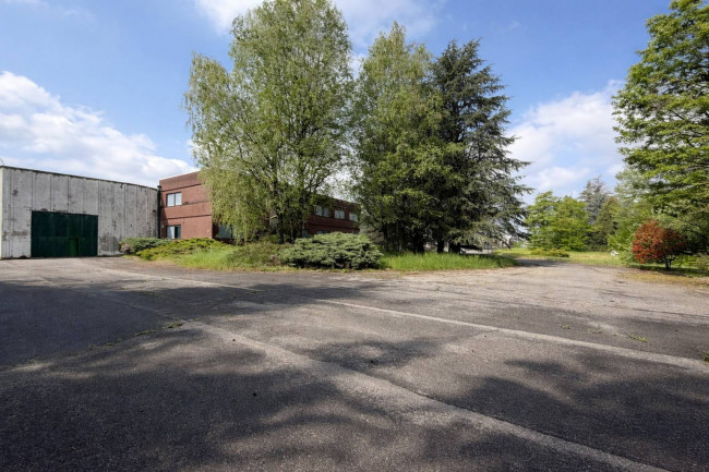 industrial building + office block for Sale in Barzago