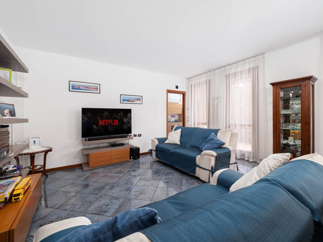 Apartment for Sale in Mariano Comense