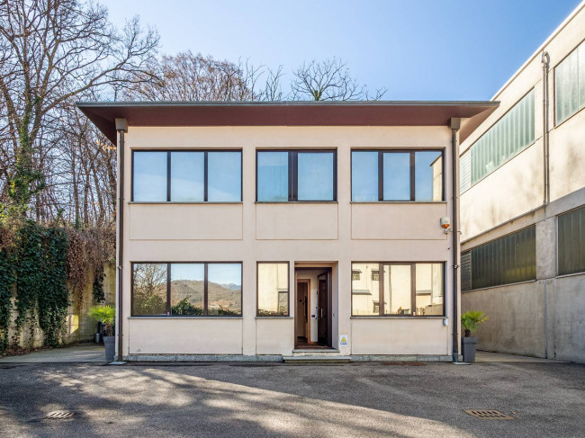 Stable for Sale in San Fermo della Battaglia