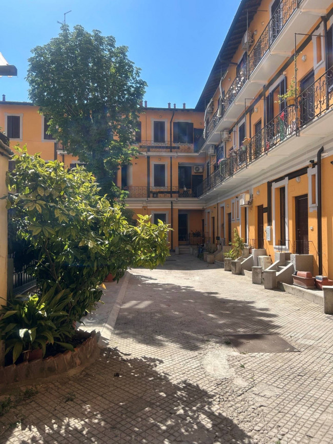 Apartment for Rent in Milano