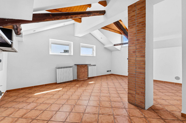 Appartamento in Vendita a Nova Milanese