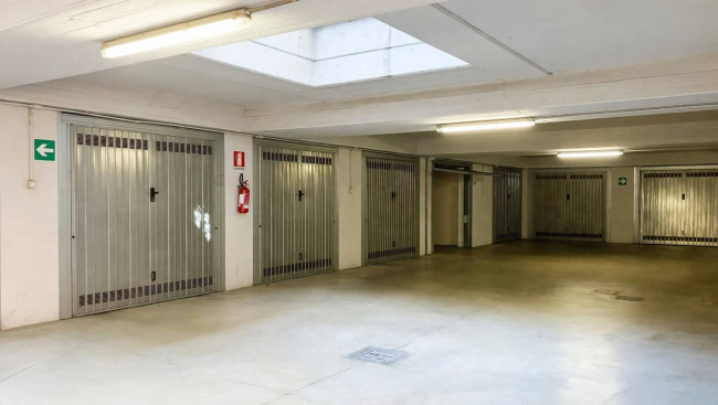 Box o garage in Vendita a Cernusco sul Naviglio