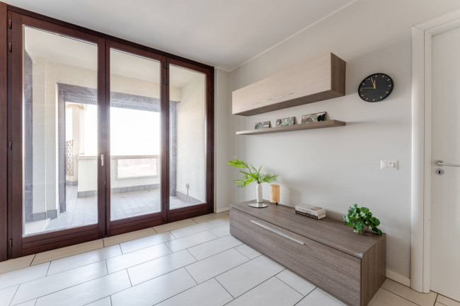 Apartment for Rent in Milano