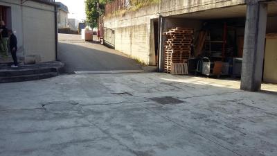 Capannone in Vendita a Erba