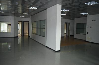 Negozio in Vendita a Fino Mornasco