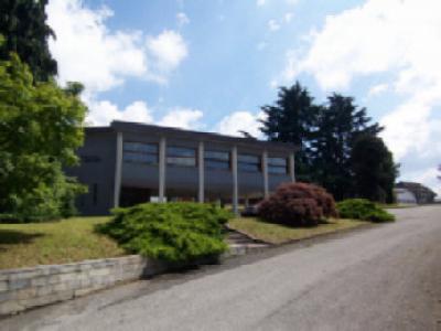 Capannone in Vendita a Cantù