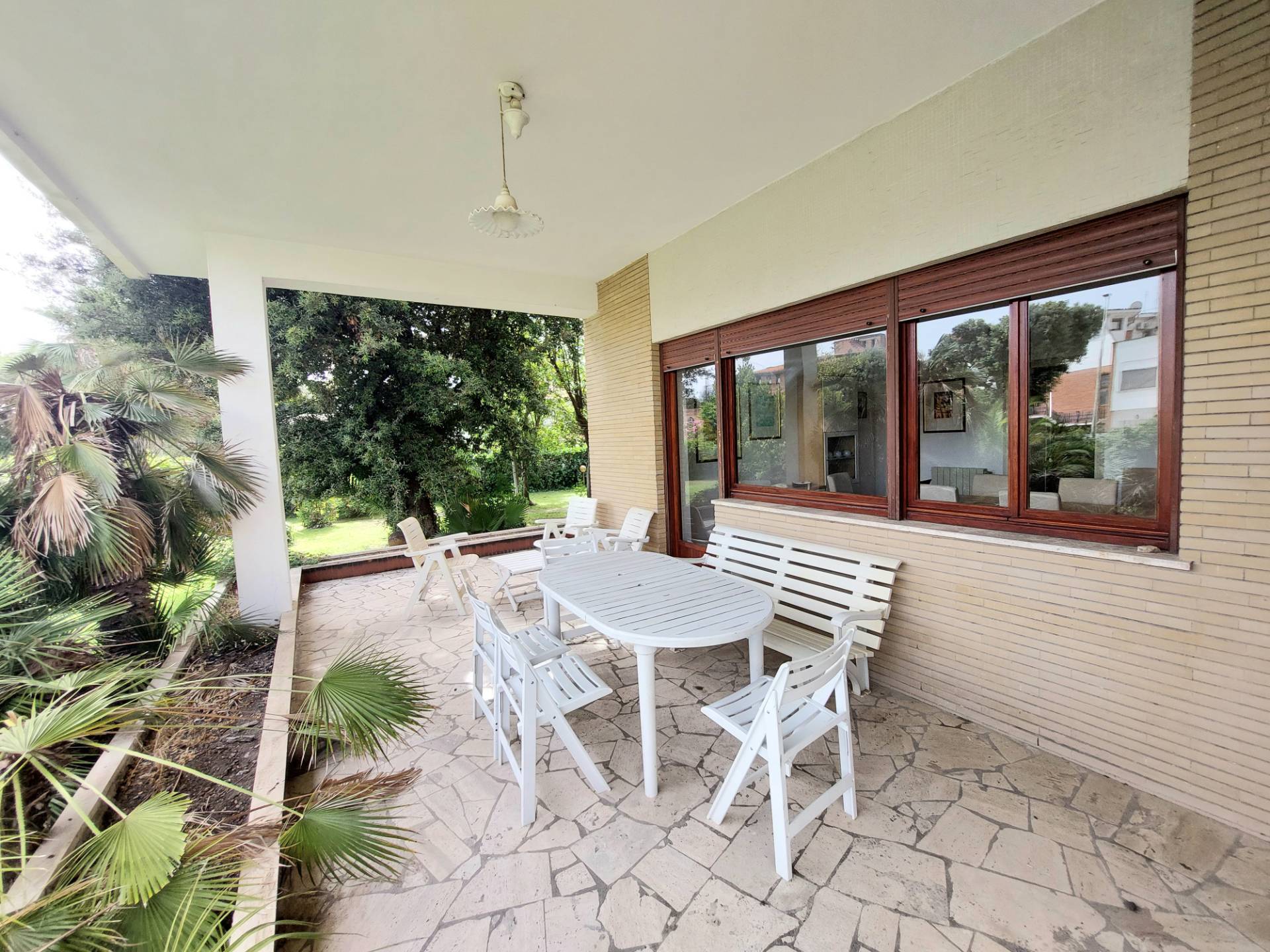 Villa in vendita a Fiumicino (RM)