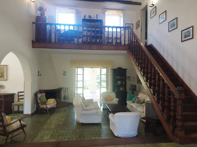 Villa in vendita a Sabaudia (LT)