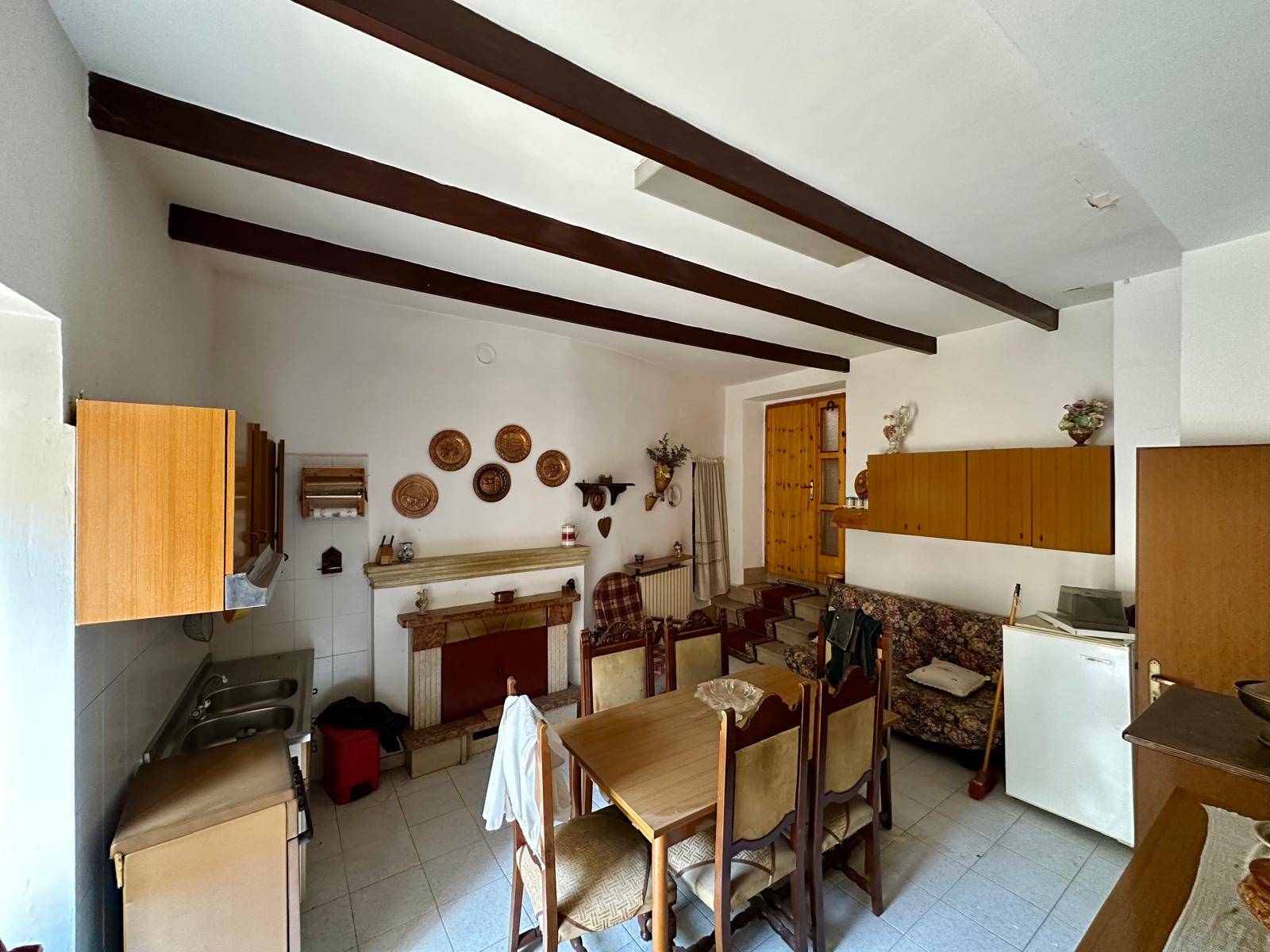 Casa indipendente in vendita a Carapelle Calvisio (AQ)