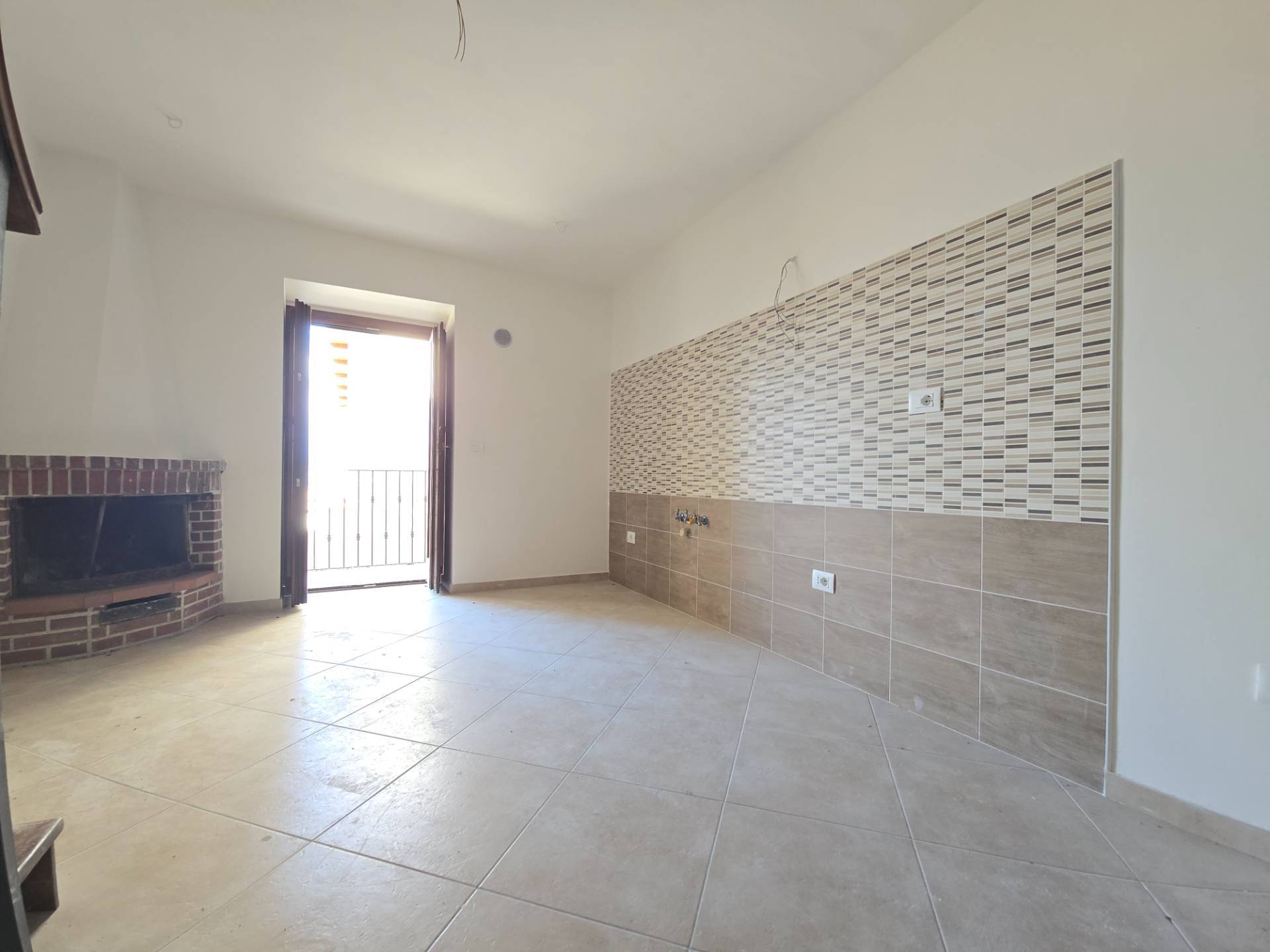 Casa Indipendente in vendita a L'Aquila, Sant'elia, bazzano, bagno, monticchio - foto 2