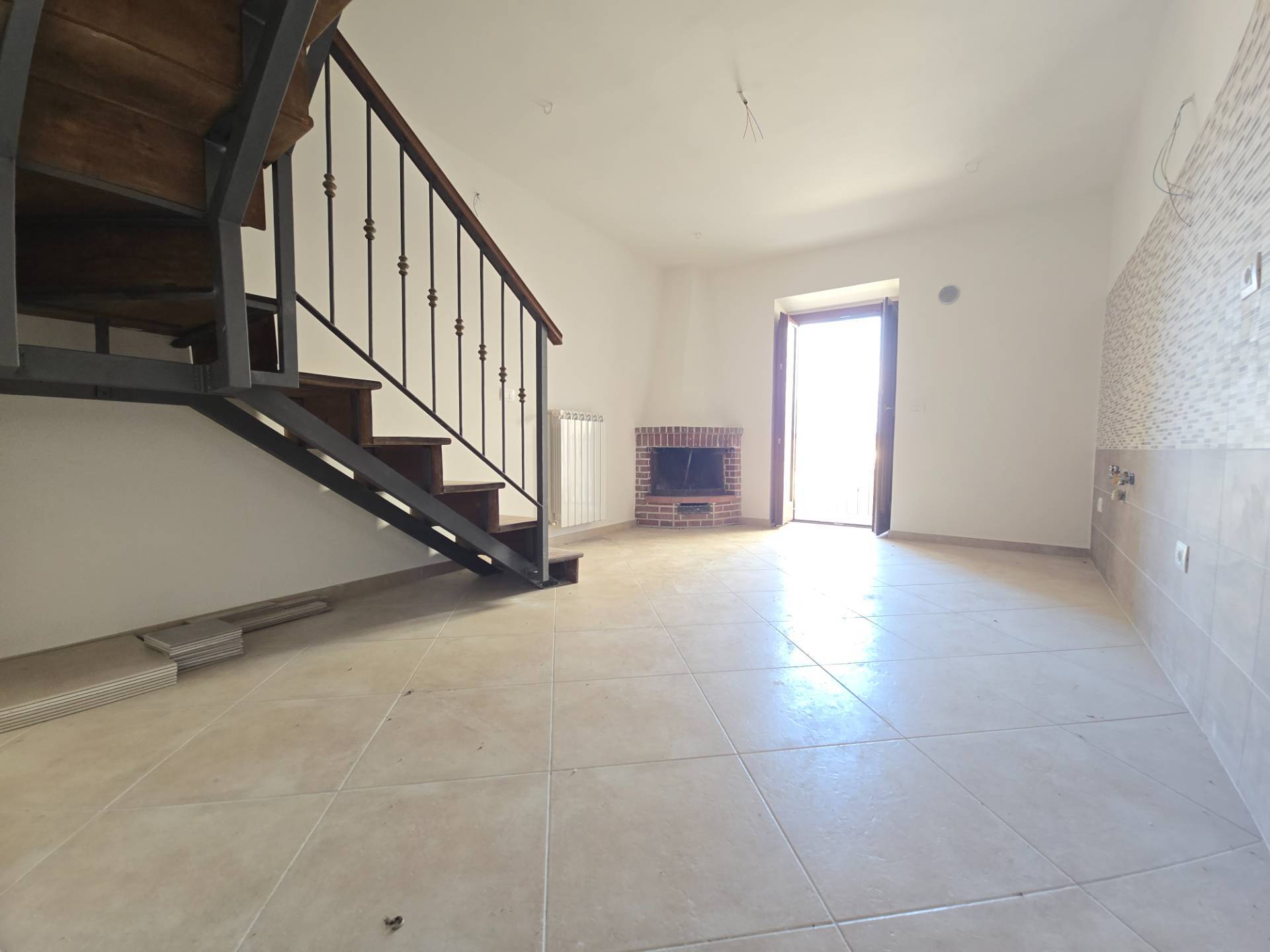 Casa Indipendente in vendita a L'Aquila, Sant'elia, bazzano, bagno, monticchio - foto 3