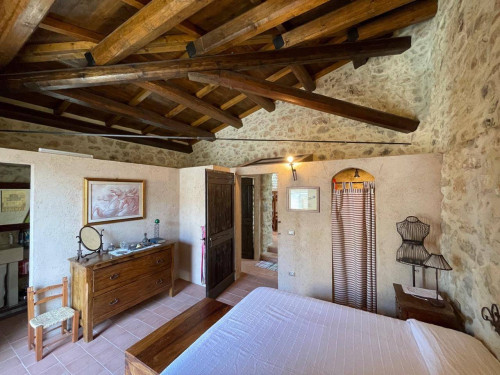 Casa indipendente in vendita a Ofena (AQ)