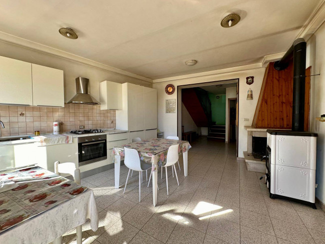 Casa indipendente in vendita a Caporciano (AQ)