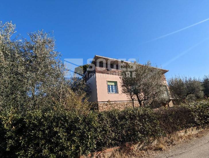Casa indipendente in vendita a Reggello (FI)