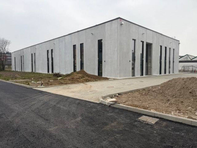 Capannone in vendita a Cusano Milanino