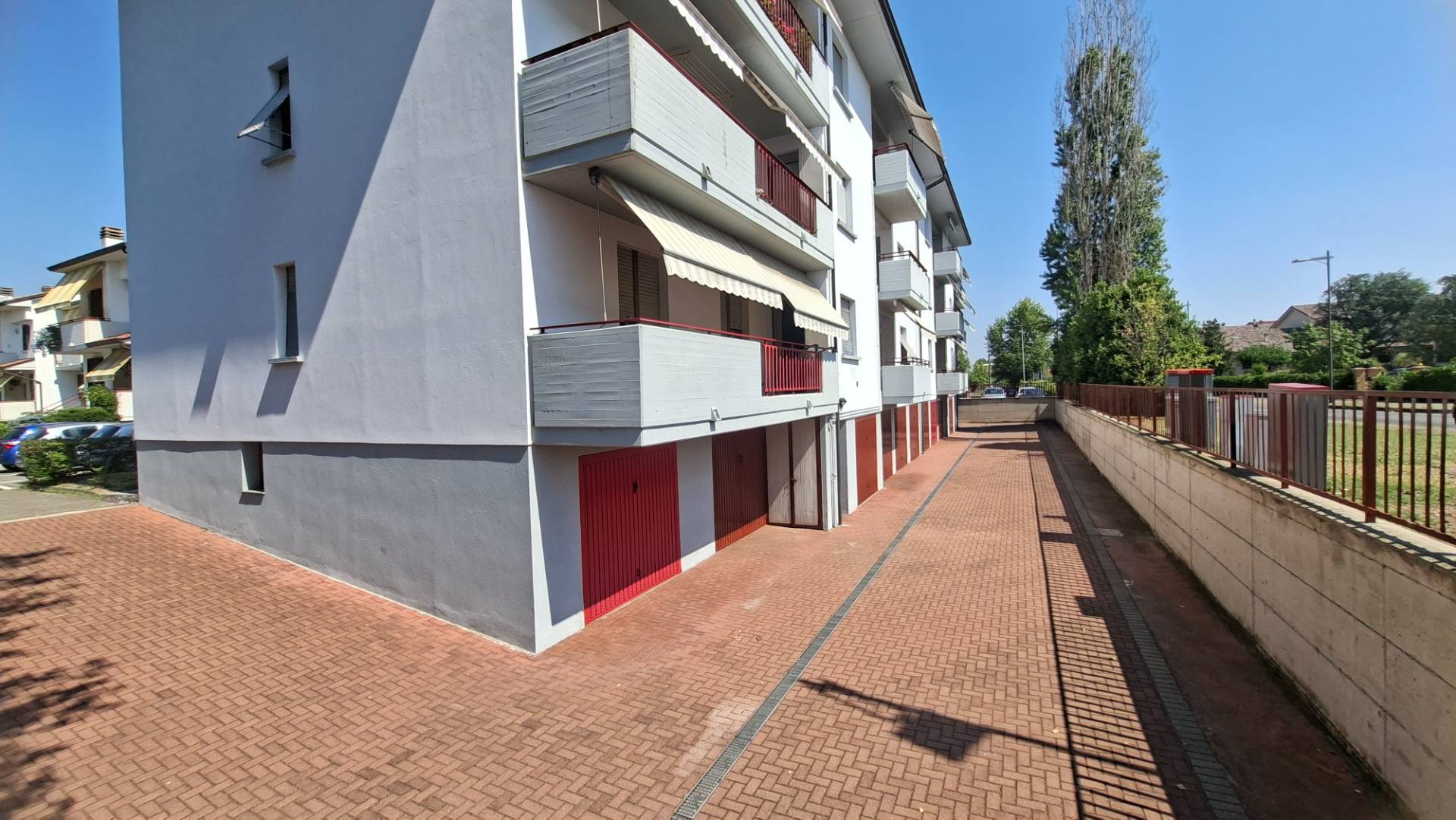 2 CAMERE in vendita a Fidenza