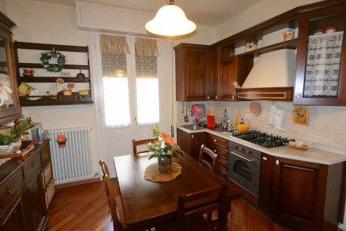 2 CAMERE in vendita a Fidenza