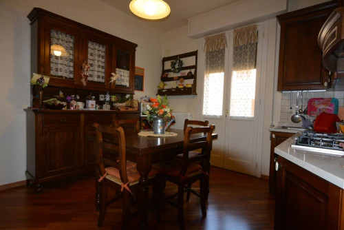 2 CAMERE in vendita a Fidenza