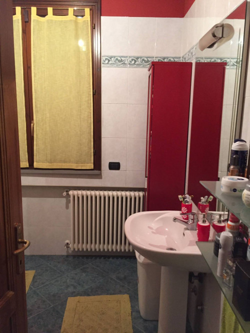 2 CAMERE in vendita a Fidenza