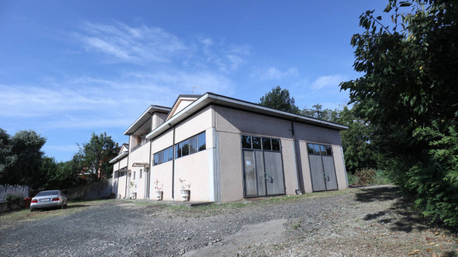Locale commerciale in vendita a Salsomaggiore Terme
