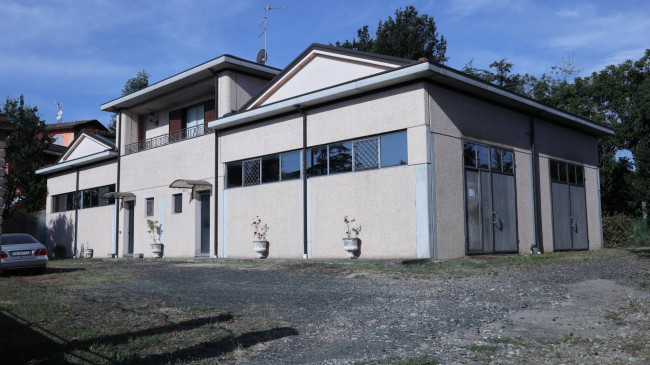 Locale commerciale in vendita a Salsomaggiore Terme