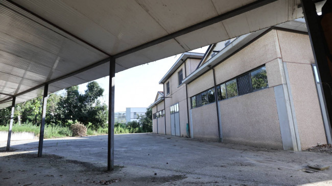Locale commerciale in vendita a Salsomaggiore Terme