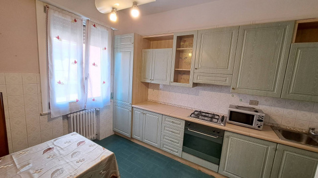 2 CAMERE in vendita a Fidenza