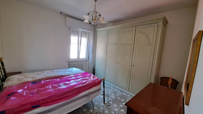 2 CAMERE in vendita a Fidenza