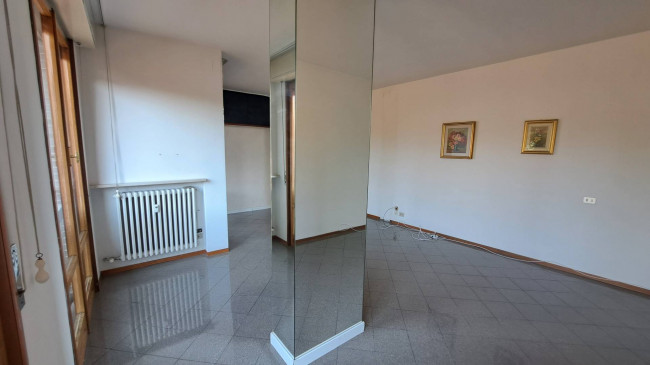 2 CAMERE in vendita a Fidenza