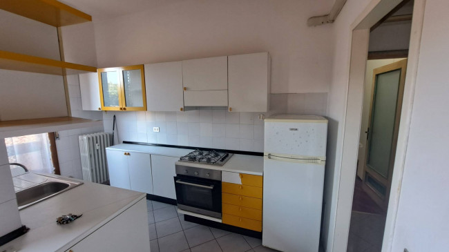 2 CAMERE in vendita a Fidenza