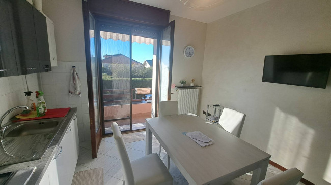 2 CAMERE in vendita a Soragna