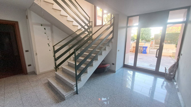 2 CAMERE in vendita a Soragna