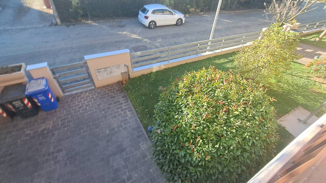 2 CAMERE in vendita a Soragna