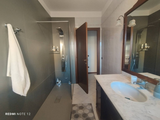 2 CAMERE in vendita a Soragna