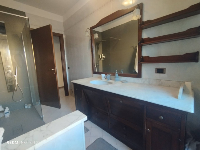 2 CAMERE in vendita a Soragna