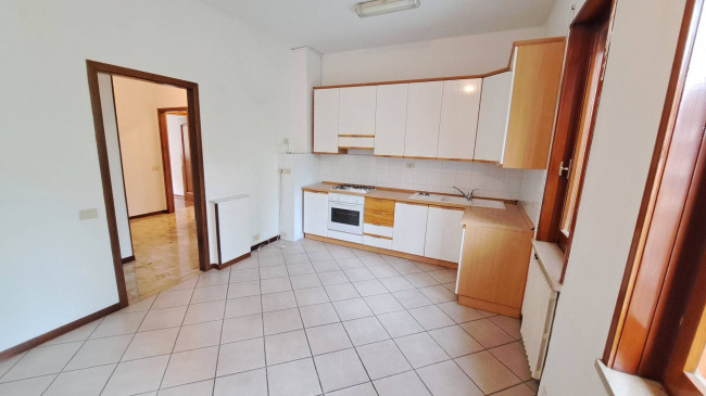 2 CAMERE in vendita a Fidenza