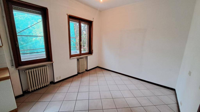 2 CAMERE in vendita a Fidenza