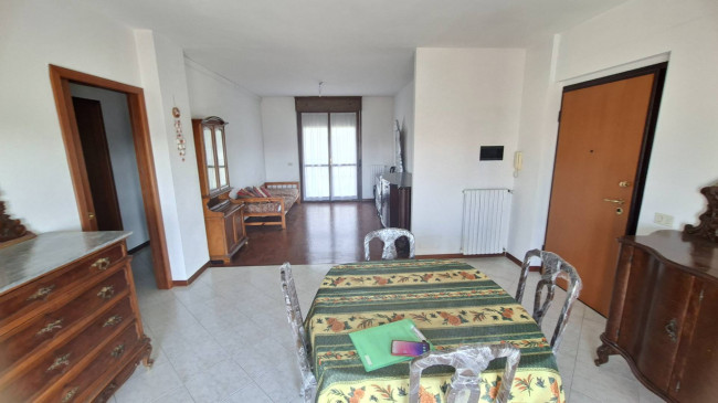 3 CAMERE in vendita a Fidenza