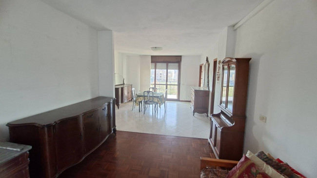 3 CAMERE in vendita a Fidenza