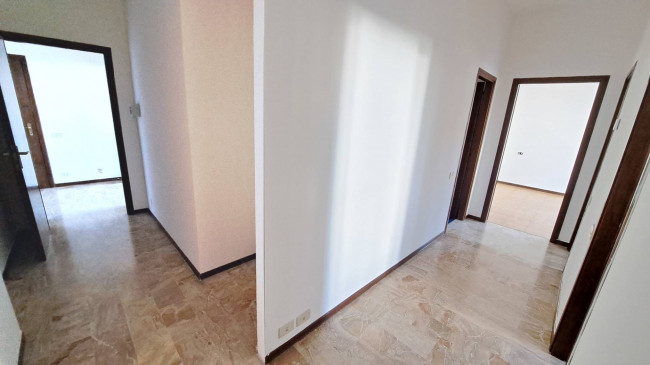 2 CAMERE in vendita a Fidenza
