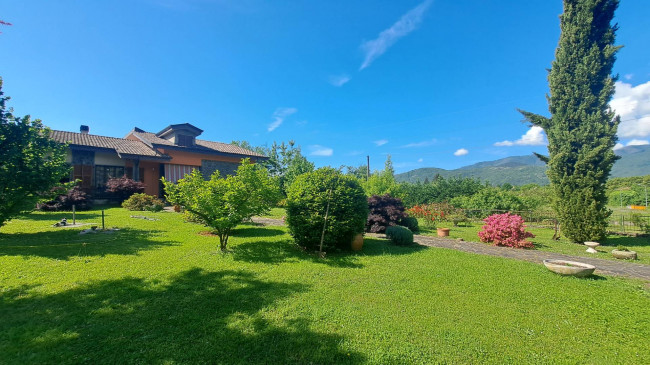 VILLA in vendita a Villafranca in Lunigiana