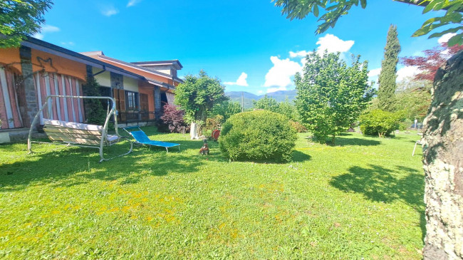VILLA in vendita a Villafranca in Lunigiana