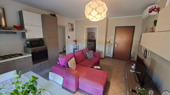 2 CAMERE in vendita a Fidenza