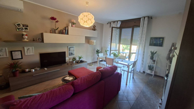 2 CAMERE in vendita a Fidenza