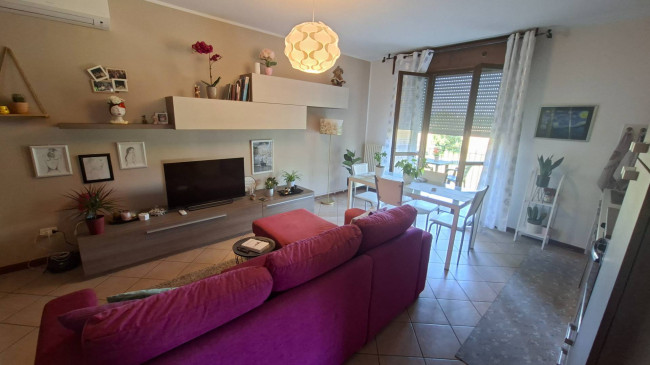 2 CAMERE in vendita a Fidenza